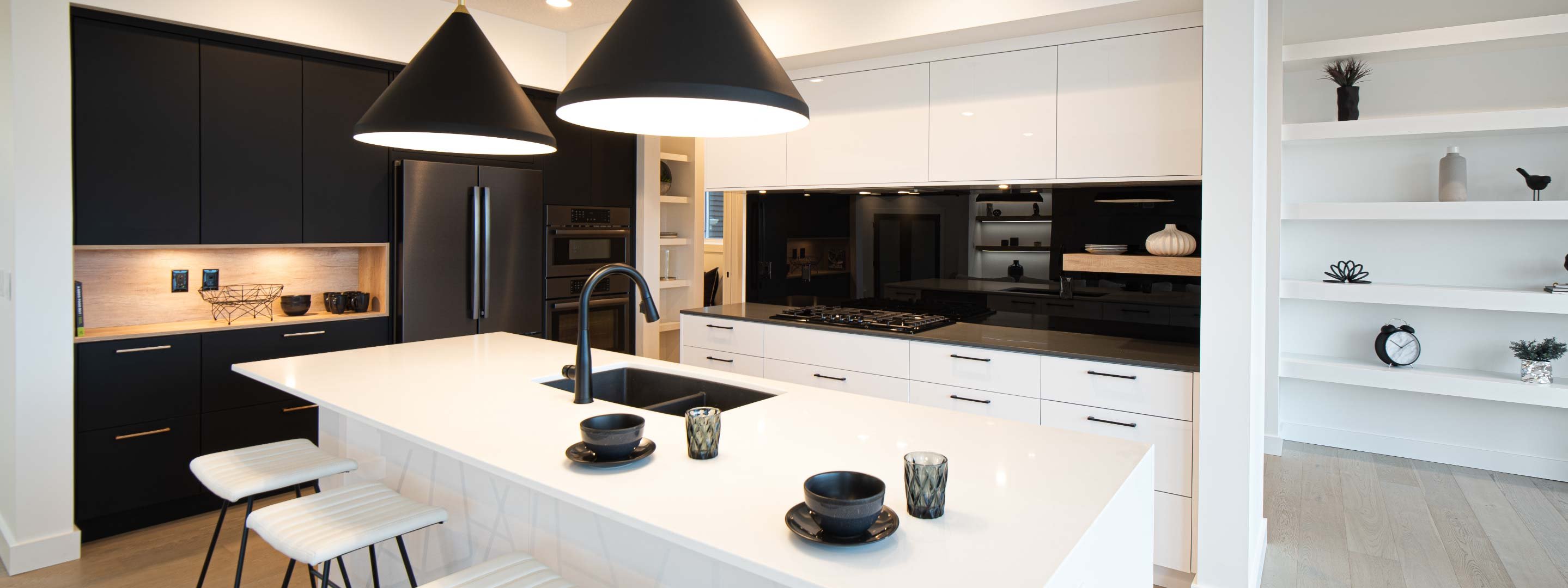Kanvi-homes-new-home-builder-in-edmonton-luxury-modern-homesR2