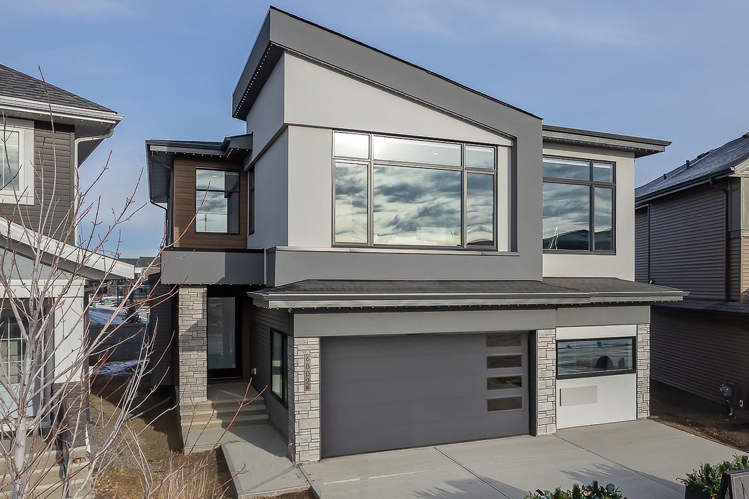 BESPOKE ONYX SHOWHOME_1